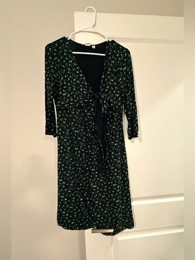 GAP Black Floral Tie-Front Long Sleeve Dress